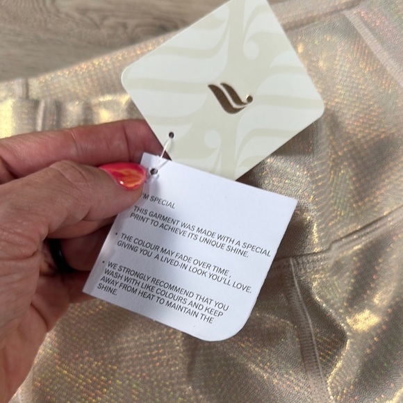 Fabletics Oasis High Waisted Leggings Gold Hologram NWT - Picture 9 of 16